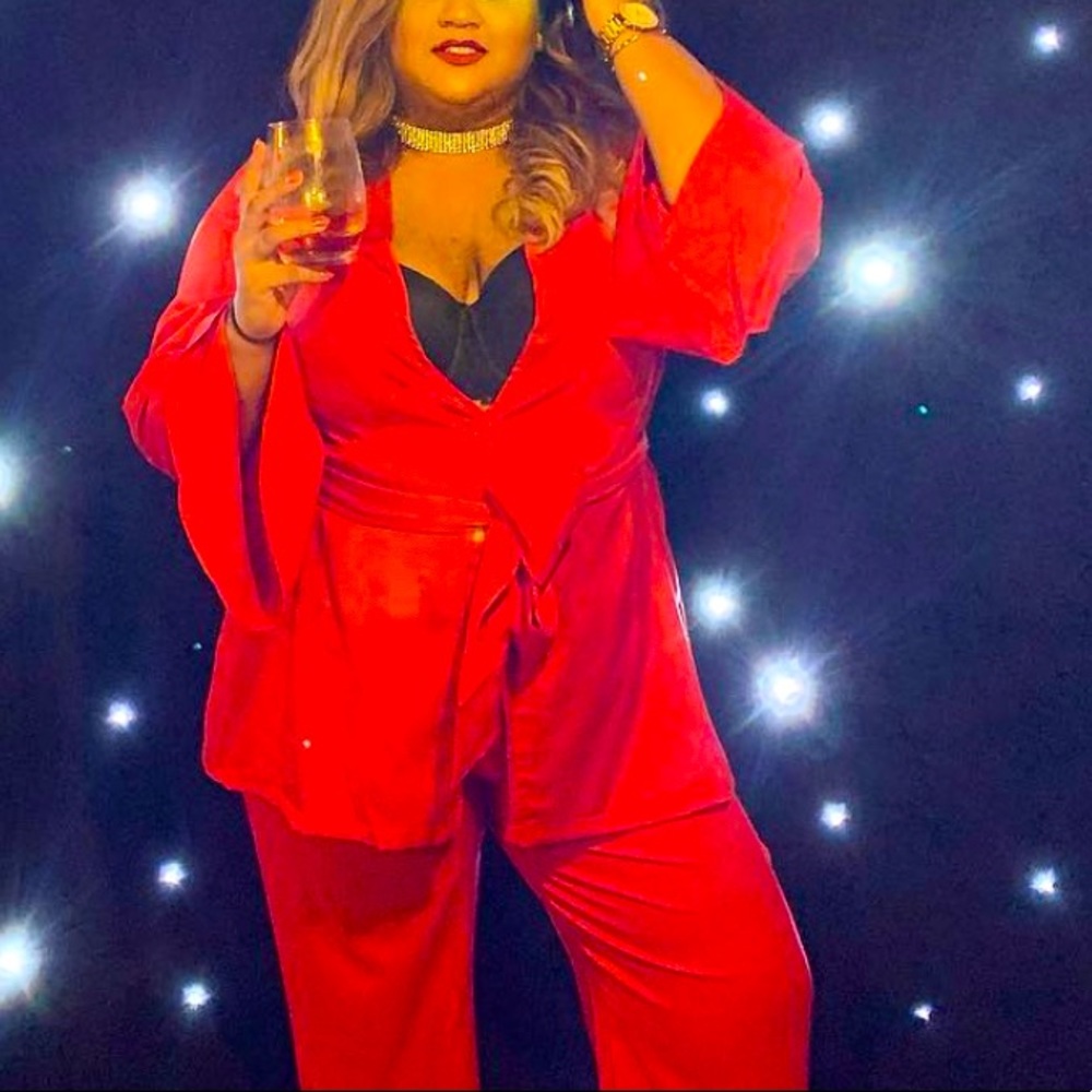 Red pants suit set!